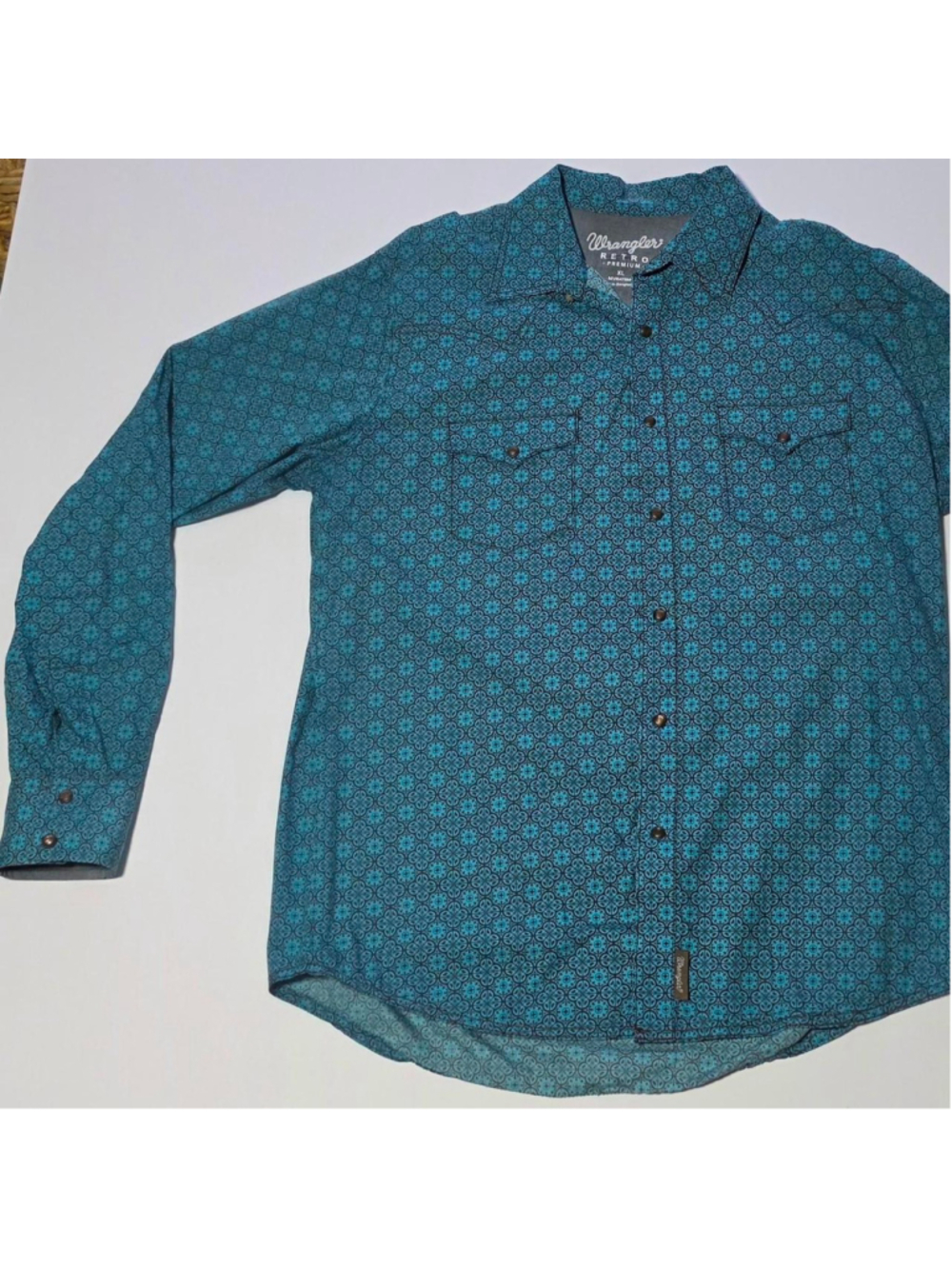 mens Wrangler button up size L
#wrangler #buttonup